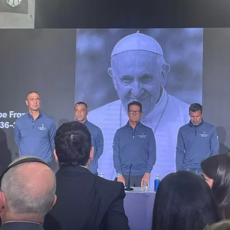 Homenagem a Papa Francisco durante Laureus Imagem: Alexandre Araújo / UOL
